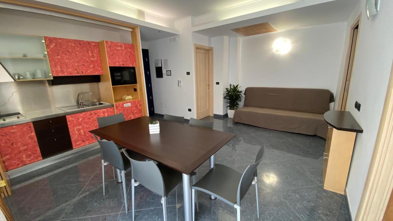 Blu Residence - Hotel Nel Salento Casarano Kültér fotó