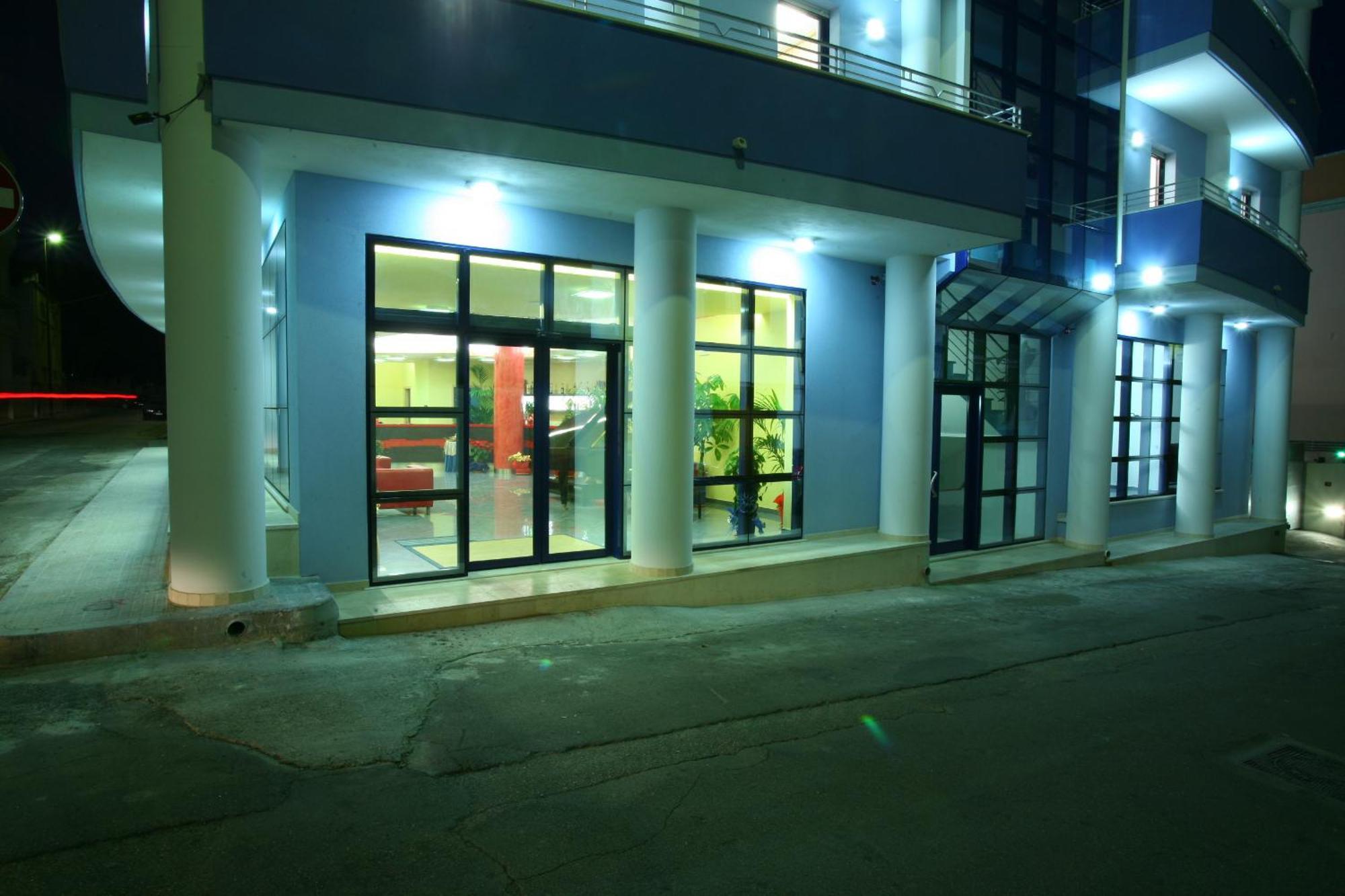 Blu Residence - Hotel Nel Salento Casarano Kültér fotó